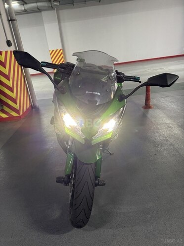 Kawasaki  2019, 29,000 km - 1.1 l - Bakı