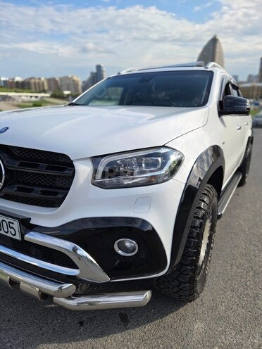 Mercedes  2017, 105,000 km - 2.3 l - Bakı