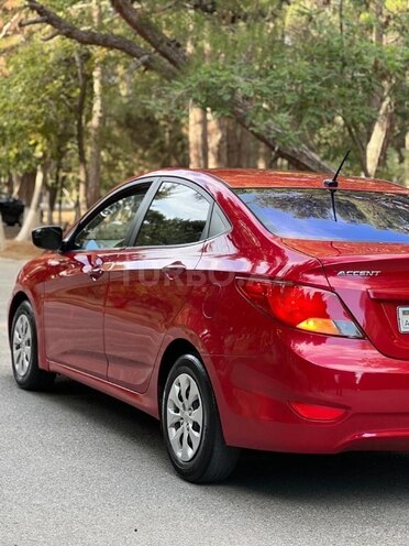 Hyundai Accent 2015, 218,000 km - 1.6 l - Sumqayıt