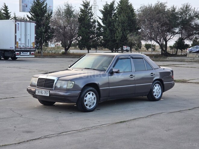 Mercedes 220 E 1994, 321,000 km - 2.2 l - Sumqayıt
