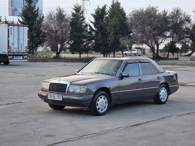Mercedes 220 E 1994, 321,000 km - 2.2 l - Sumqayıt
