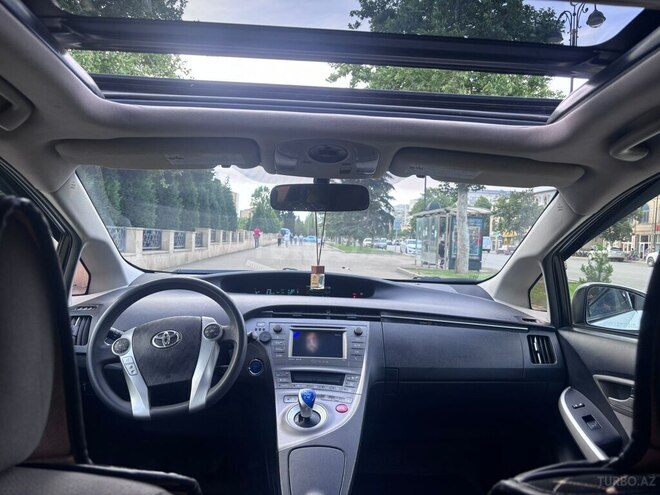 Toyota Prius 2013, 176,000 km - 1.8 л - Gəncə