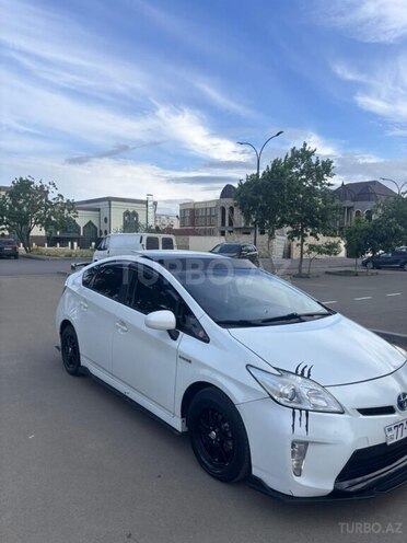 Toyota Prius 2013, 176,000 km - 1.8 л - Gəncə