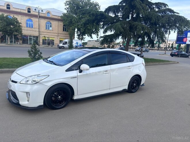 Toyota Prius 2013, 176,000 km - 1.8 л - Gəncə