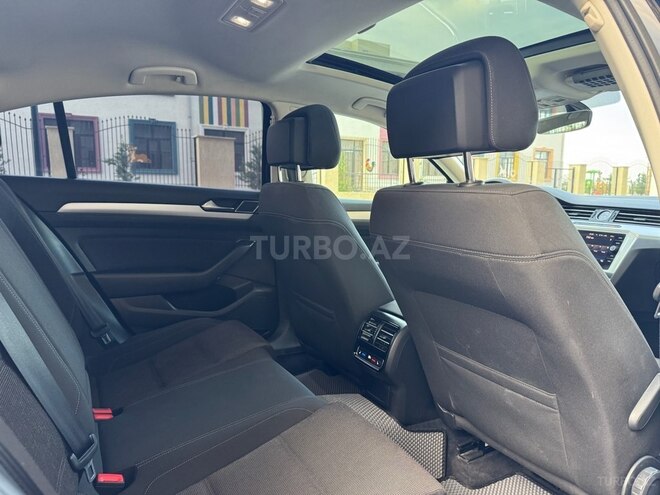 Volkswagen Passat 2018, 155,000 km - 1.8 l - Bakı