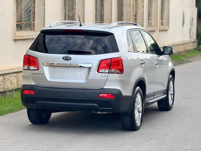 Kia Sorento 2011, 268,000 km - 2.0 l - Bakı
