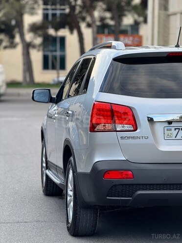 Kia Sorento 2011, 268,000 km - 2.0 l - Bakı