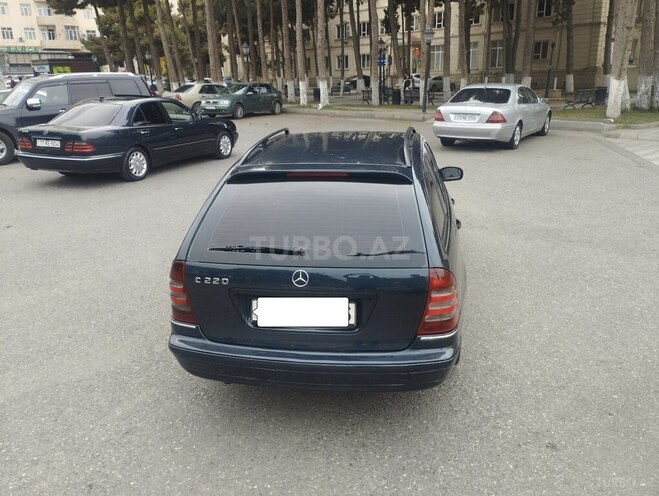 Mercedes C 220 2003, 443,238 km - 2.1 l - Xırdalan