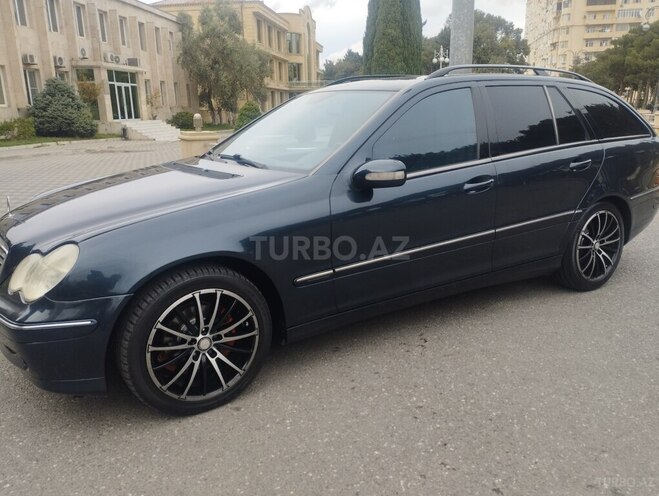 Mercedes C 220 2003, 443,238 km - 2.1 l - Xırdalan