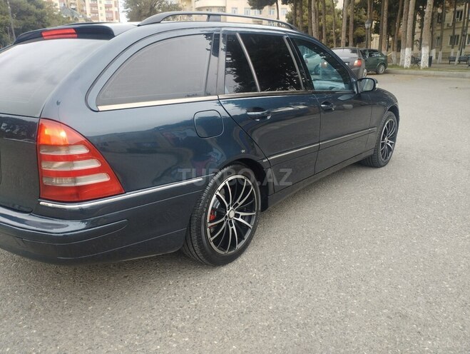 Mercedes C 220 2003, 443,238 km - 2.1 l - Xırdalan