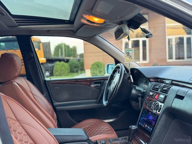 Mercedes E 240 1999, 470,000 km - 2.4 l - Bakı