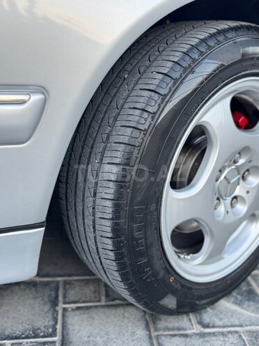 Mercedes E 240 1999, 470,000 km - 2.4 l - Bakı