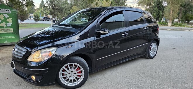 Mercedes B 170 2008, 132,000 km - 1.7 l - Sumqayıt
