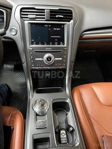 Ford Fusion (North America) 2019, 121,000 km - 2.0 л - Bakı