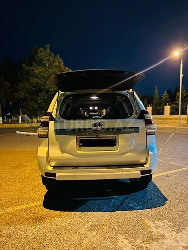Toyota Land Cruiser Prado 2013, 280,000 km - 2.7 l - Bakı