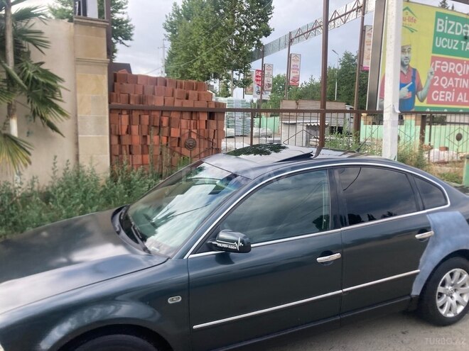 Volkswagen Passat 2001, 333,330 km - 1.8 l - Qazax