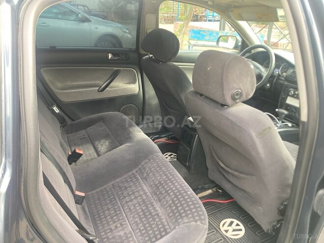 Volkswagen Passat 2001, 333,330 km - 1.8 l - Qazax