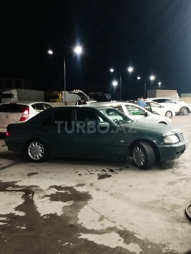 Mercedes C 220 1999, 700,000 km - 2.2 л - Balakən