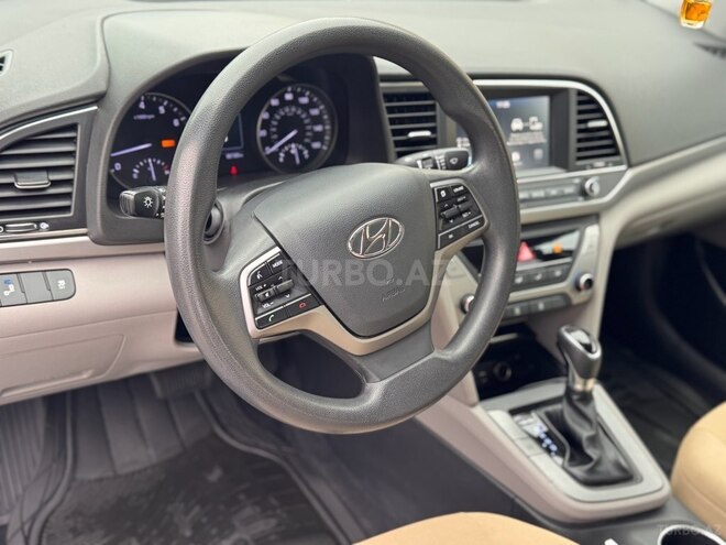 Hyundai Elantra 2017, 131,000 km - 2.0 l - Bakı
