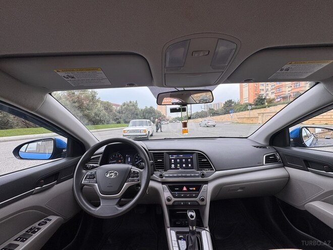 Hyundai Elantra 2017, 131,000 km - 2.0 l - Bakı