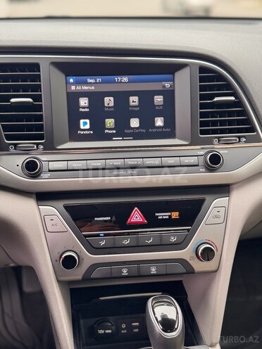 Hyundai Elantra 2017, 131,000 km - 2.0 l - Bakı