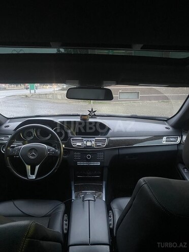 Mercedes E 220 2015, 194,000 km - 2.1 л - Quba