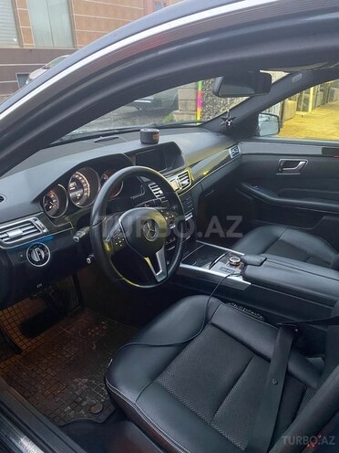 Mercedes E 220 2015, 194,000 km - 2.1 л - Quba