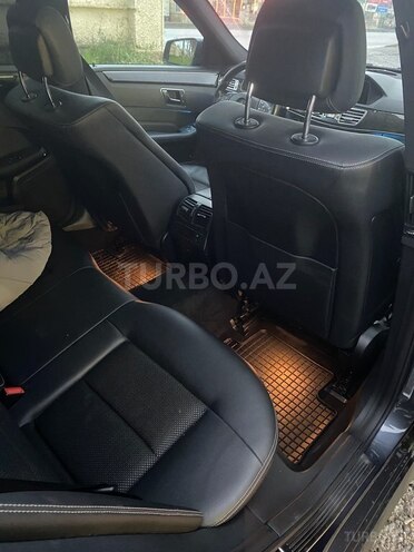 Mercedes E 220 2015, 194,000 km - 2.1 л - Quba
