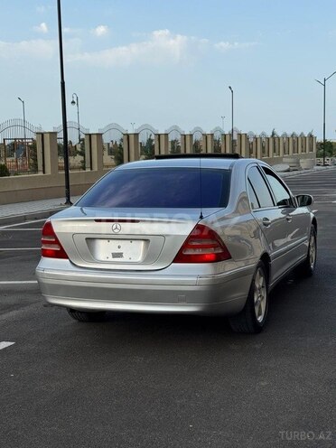 Mercedes C 240 2001, 291,968 km - 2.6 л - Sumqayıt