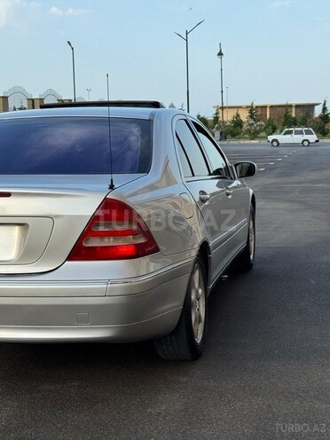 Mercedes C 240 2001, 291,968 km - 2.6 л - Sumqayıt
