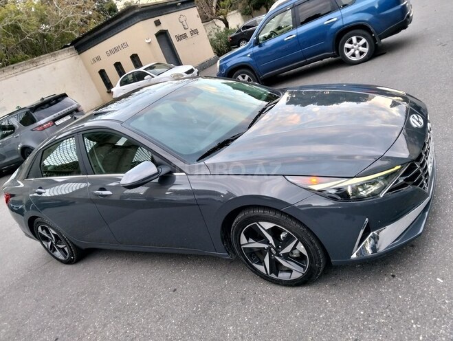 Hyundai Elantra 2023, 27,527 km - 1.6 l - Bakı