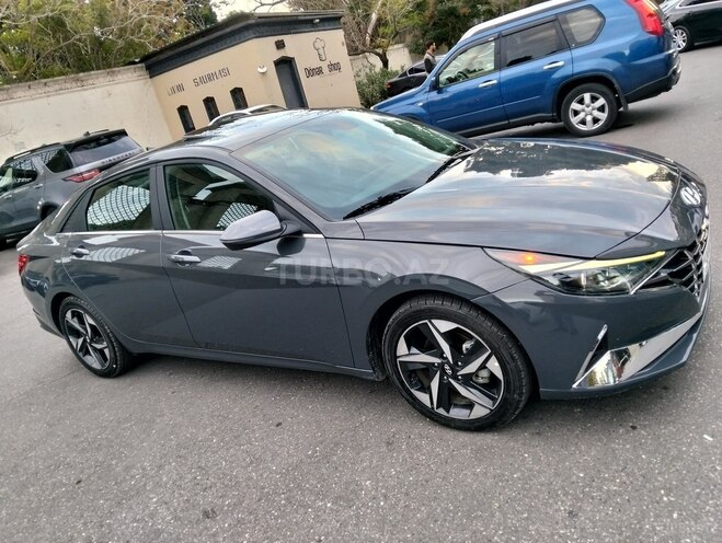 Hyundai Elantra 2023, 27,527 km - 1.6 l - Bakı