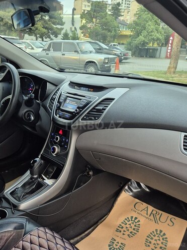 Hyundai Elantra 2014, 241,402 km - 1.8 l - Bakı