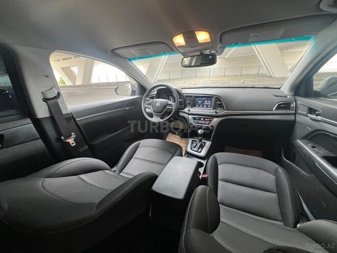 Hyundai Elantra 2018, 94,000 km - 2.0 l - Bakı
