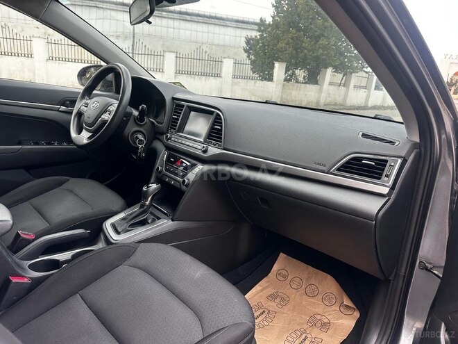 Hyundai Elantra 2018, 94,000 km - 2.0 l - Bakı