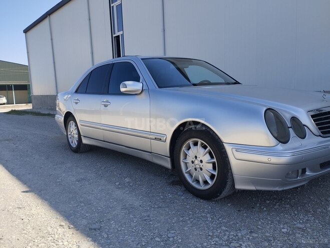 Mercedes E 320 2001, 461,499 km - 3.2 l - Xaçmaz