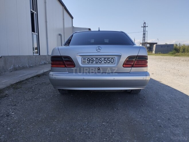 Mercedes E 320 2001, 461,499 km - 3.2 l - Xaçmaz