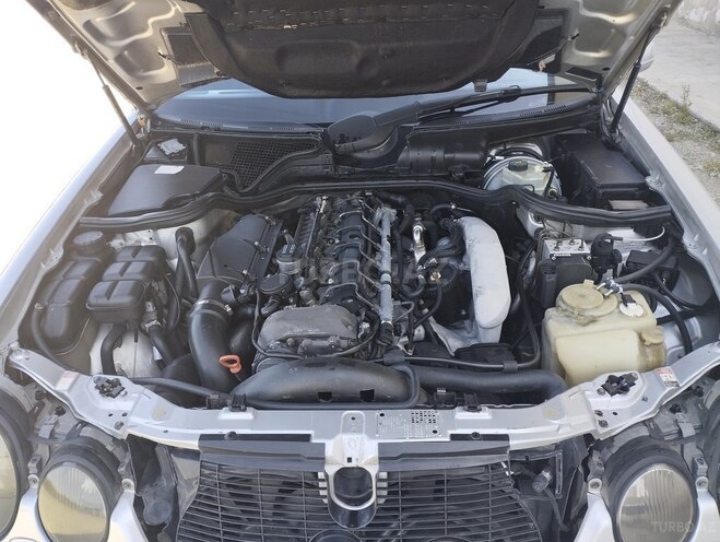 Mercedes E 320 2001, 461,499 km - 3.2 l - Xaçmaz