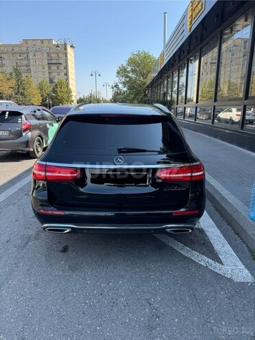 Mercedes E 200 d 2018, 224,000 km - 2.0 l - Bakı
