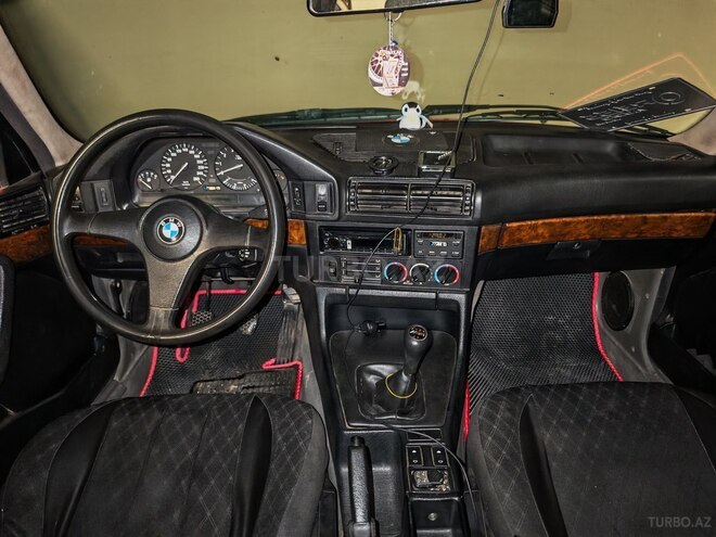 BMW 525 1989, 455,000 km - 2.5 l - Bakı