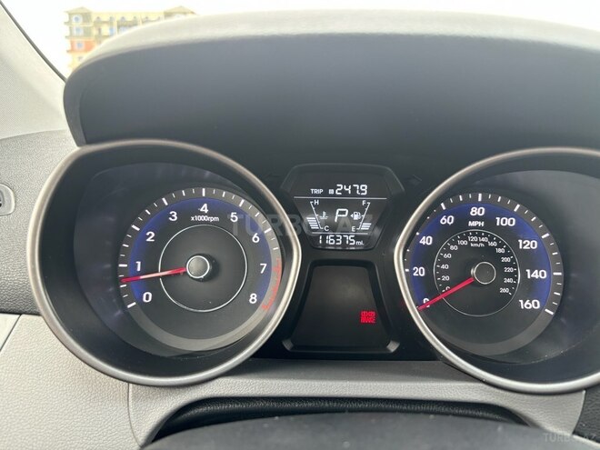 Hyundai Elantra 2015, 192,000 km - 1.8 l - Bakı