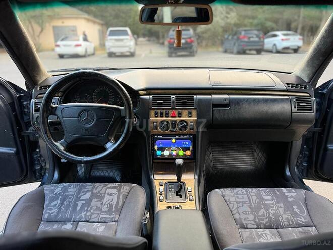 Mercedes E 280 1999, 327,944 km - 2.8 l - Sumqayıt