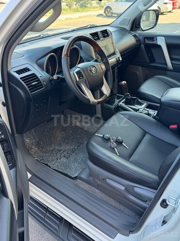 Toyota Land Cruiser Prado 2011, 150,000 km - 2.7 l - Bakı