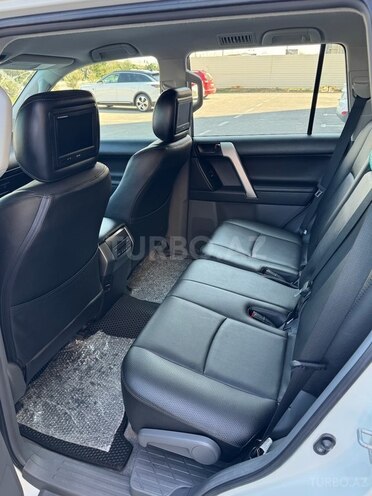Toyota Land Cruiser Prado 2011, 150,000 km - 2.7 l - Bakı