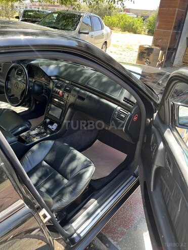 Mercedes E 280 1998, 206,000 km - 2.8 l - Sumqayıt