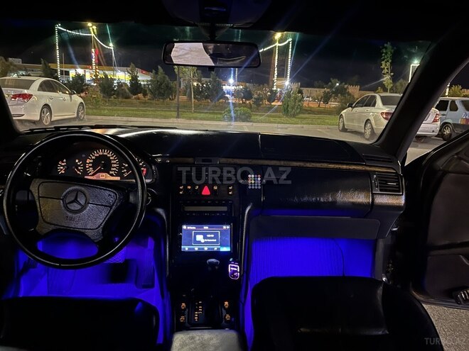 Mercedes E 280 1998, 206,000 km - 2.8 l - Sumqayıt