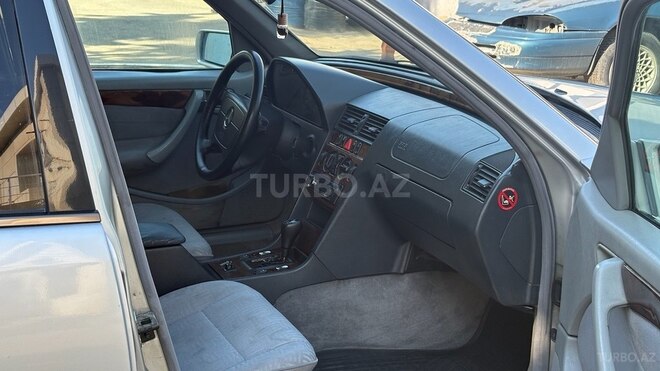 Mercedes C 200 1999, 266,000 km - 2.0 l - Bakı