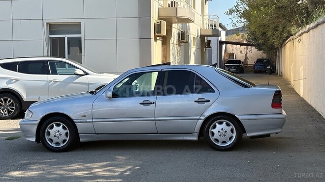 Mercedes C 200 1999, 266,000 km - 2.0 l - Bakı