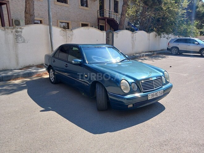 Mercedes E 220 1999, 448,000 km - 2.2 l - Bakı