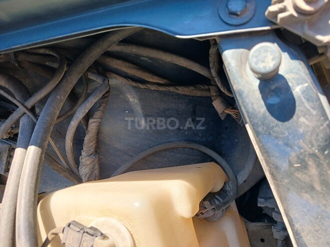 Mercedes E 220 1999, 448,000 km - 2.2 l - Bakı